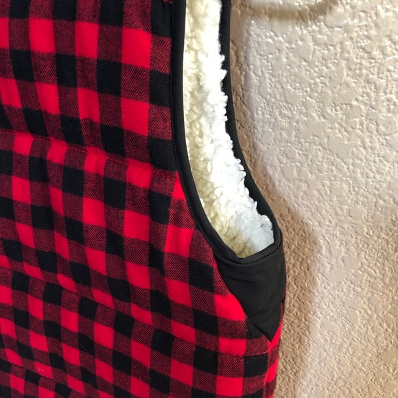 Buffalo plaid Sherpa lined vest - Picture 5 of 7
